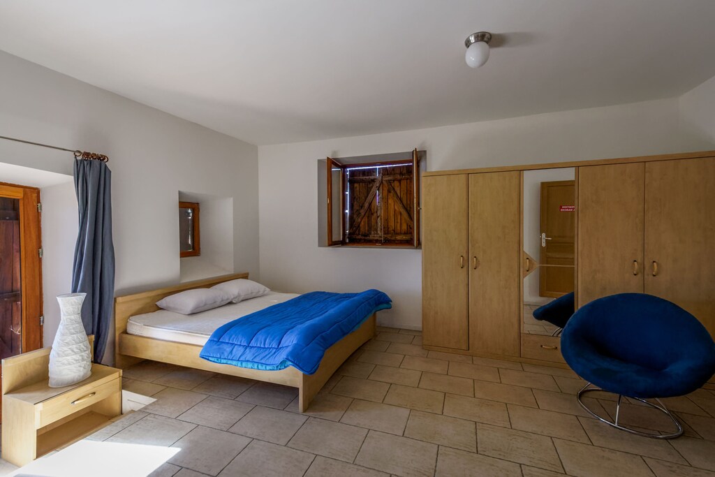 Guest suite